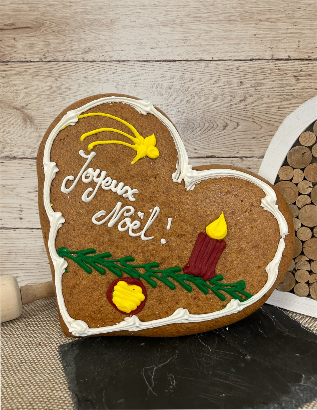 Pain d'épices d'Alsace en forme de coeur pour Noël 