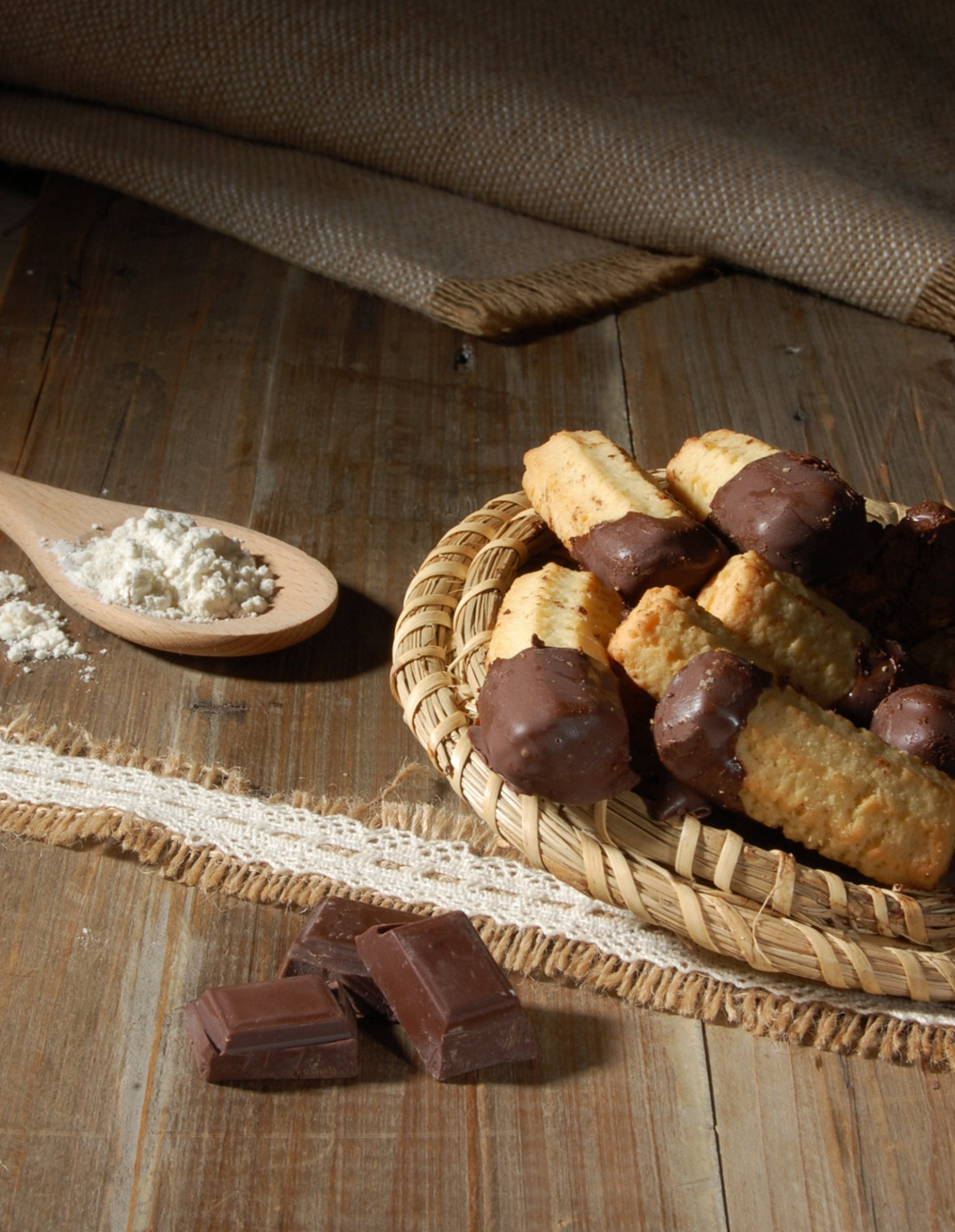 Spritz bredele au beurre enrobé chocolat Biscuiterie de l'Oncle Hansi 200g