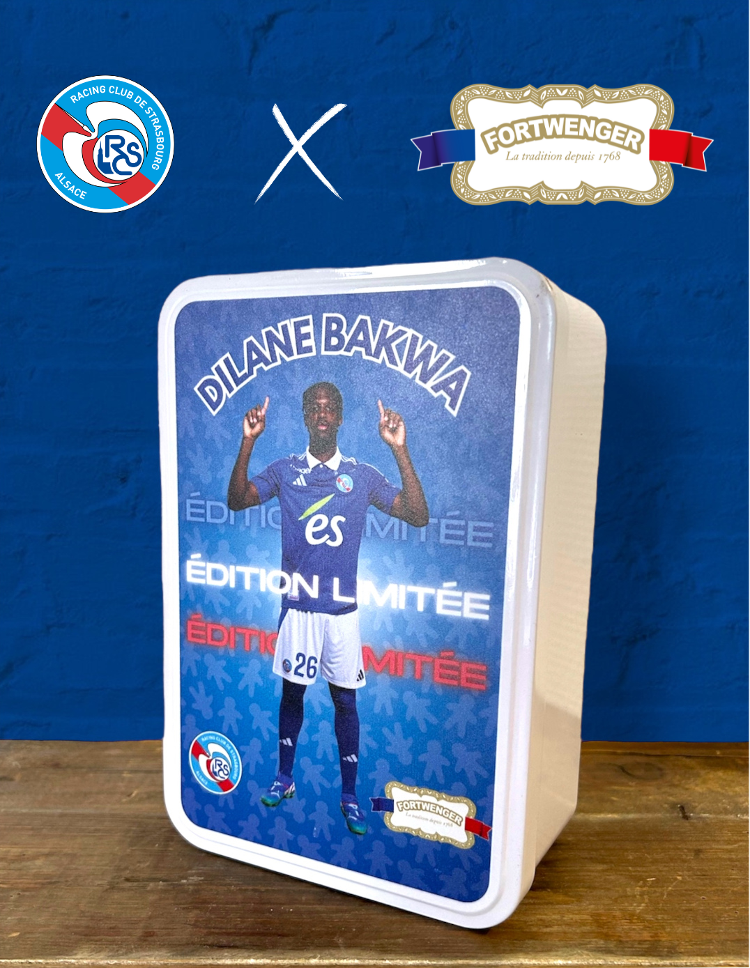 Boîte à sucre Joueur RCSA garnie petits gâteaux 300g