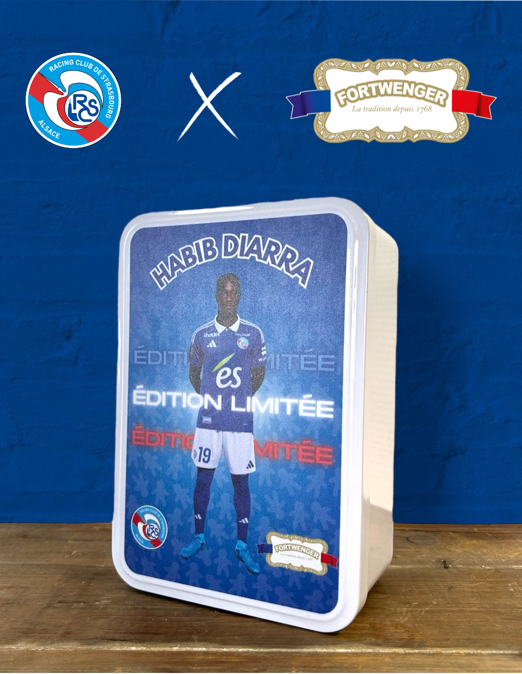Boîte à sucre Joueur RCSA garnie petits gâteaux 300g